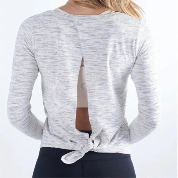 ZYIA Tops - Zyia open back long sleeve active ash grey workout shirt, sz S